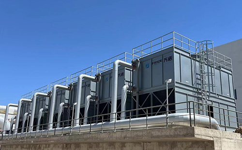 A função e os principais setores para os quais as torres de resfriamento fechadas podem ser utilizadas